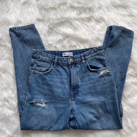 Zara Medium Wash Distressed Ripped Jeans Straight Leg Size 8 - Picture 2 of 6